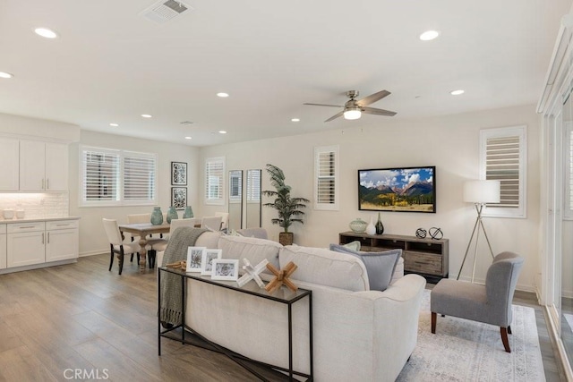 542 Cultivate, Irvine, CA 92618 - living area featuring light wood-style floors, ceiling fan, and recessed lighting