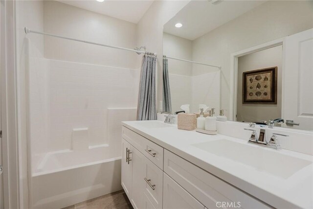 28613 Jardineras Dr, Valencia, CA 91354 - photo 17
