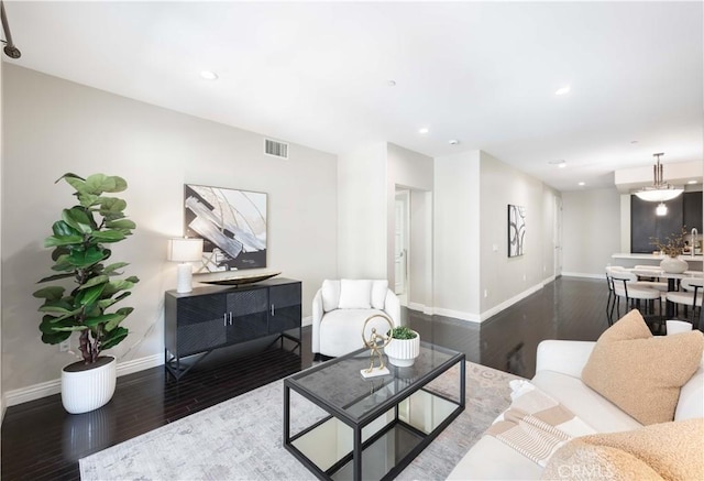 352 Caruso Ave, Glendale, CA 91210 - photo 9