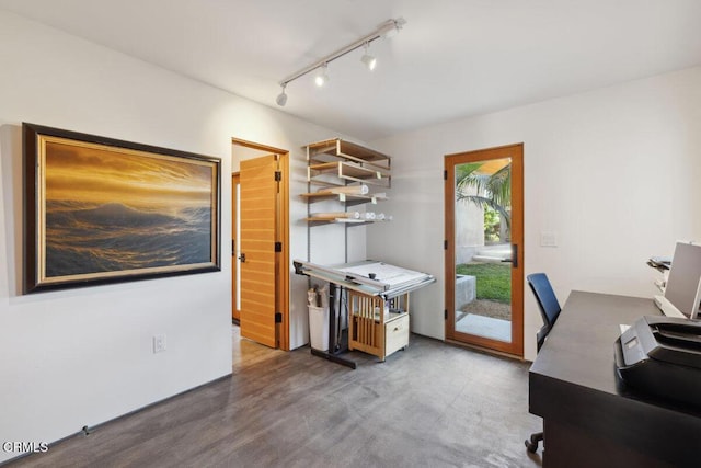 572 Skyline Rd, Ventura, CA 93003 - home office featuring track lighting and wood finished floors