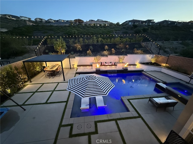 2516 Chad Zeller Ln, Corona, CA 92882 - view of pool with an in-ground hot tub, an outdoor living space with a fire pit, a patio, and outdoor dining space
