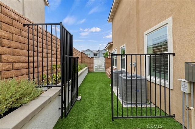 2516 Chad Zeller Ln, Corona, CA 92882 - view of yard with a gate