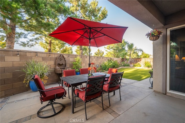 1782 Saige View Cir, Upland, CA 91784 - fenced backyard with a patio area and outdoor dining space