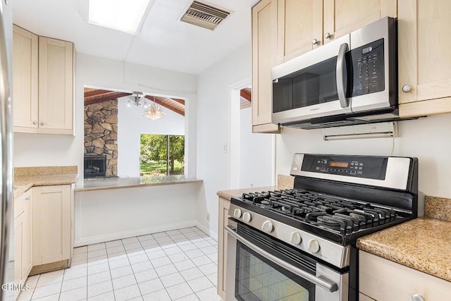 11215 Lull St, Sun Valley, CA 91352 - photo 10