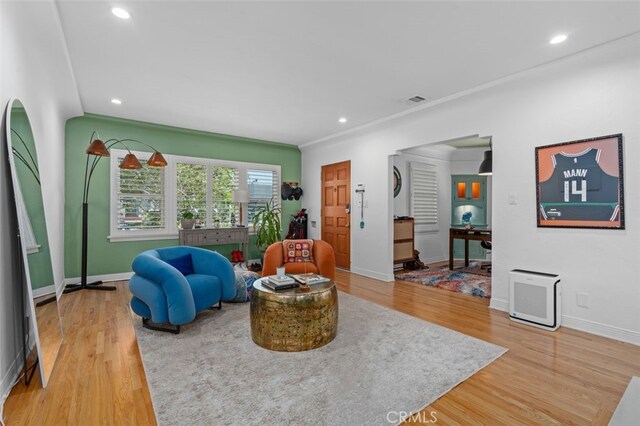12424 Sarah St, Studio City, CA 91604 - living area featuring light wood-type flooring and recessed lighting