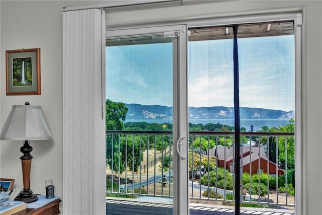4445 Eucalyptus Ave, Lakeport, CA 95453 - entryway featuring a mountain view