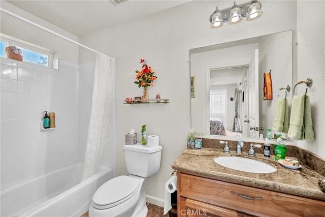 4445 Eucalyptus Ave, Lakeport, CA 95453 - ensuite bathroom featuring vanity and shower / bath combo