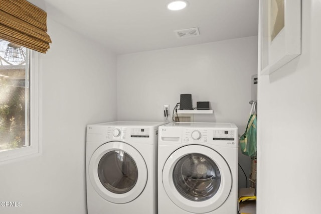 12710 Ojai Rd, Ojai, CA 93023 - laundry area with washing machine and dryer and recessed lighting