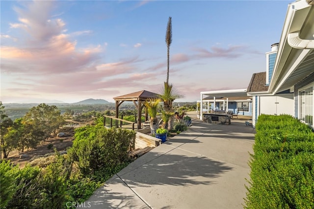 40115 Via Cordova, Temecula, CA 92592 - view of property's community featuring a gazebo, a mountain view, and a patio