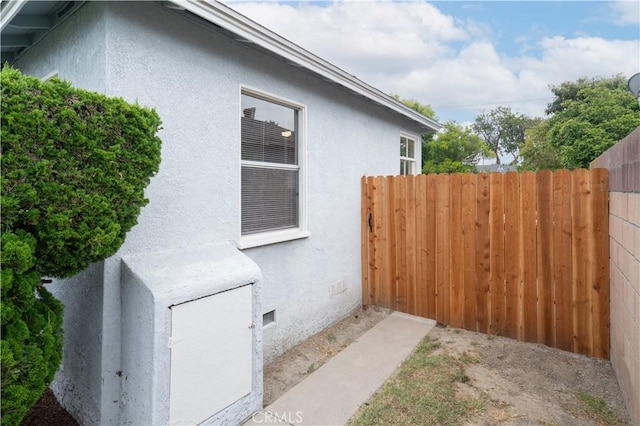 2124 Rutgers Ave, Long Beach, CA 90815 - view of property exterior featuring stucco siding