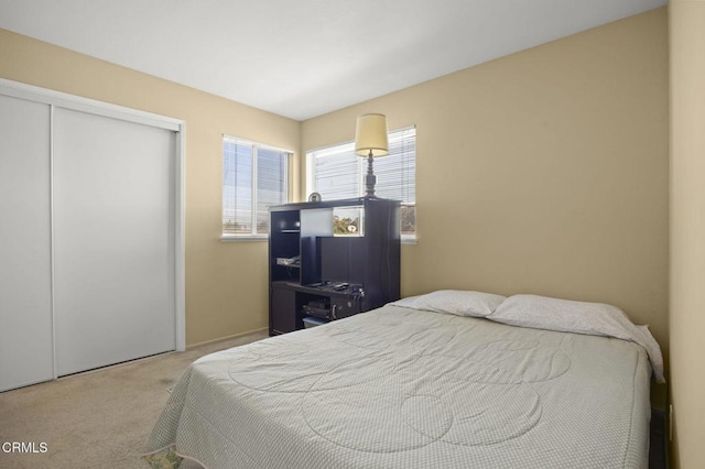 2085 Koala Pl, Oxnard, CA 93036 - carpeted bedroom featuring a closet