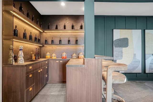 32075 Canterhill Pl, Westlake Village, CA 91361 - view of indoor wet bar