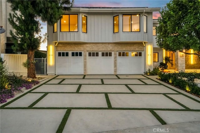32075 Canterhill Pl, Westlake Village, CA 91361 - view of front facade featuring an attached garage and driveway