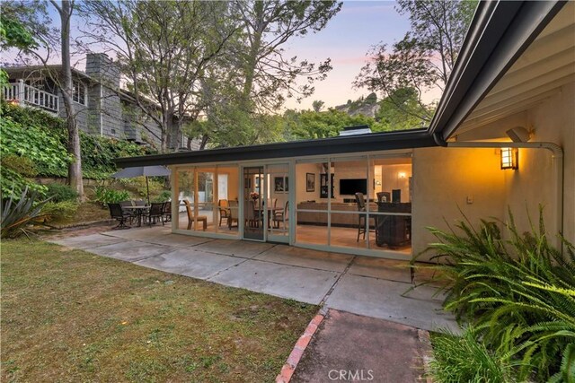 3624 Loadstone Dr, Sherman Oaks, CA 91403 - photo 34