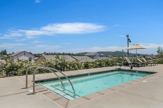12639 Elizabeth Way, San Diego, CA 92129 - community pool with a patio