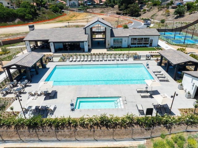 12639 Elizabeth Way, San Diego, CA 92129 - view of community pool