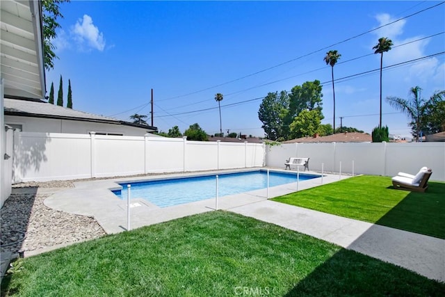 4561 Beverly Ct, Riverside, CA 92506 - view of swimming pool with a fenced backyard