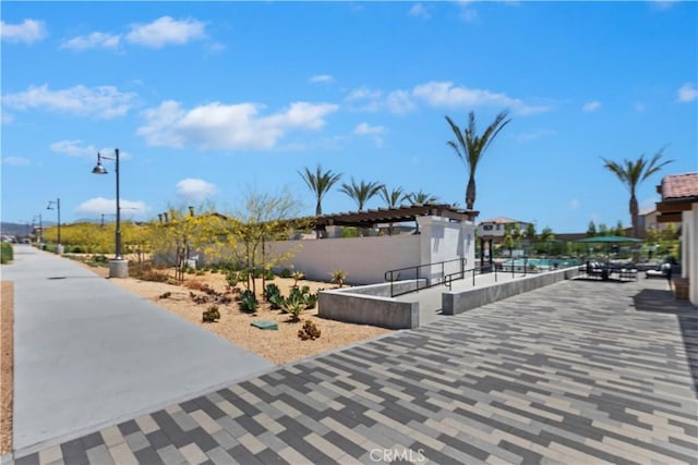 16707 Island Oak St, Fontana, CA 92336 - surrounding community