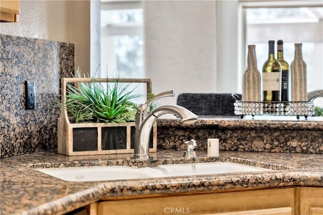 15 Vista Del Ponto Unit 70, San Clemente, CA 92672 - bathroom view of vanity and tasteful backsplash
