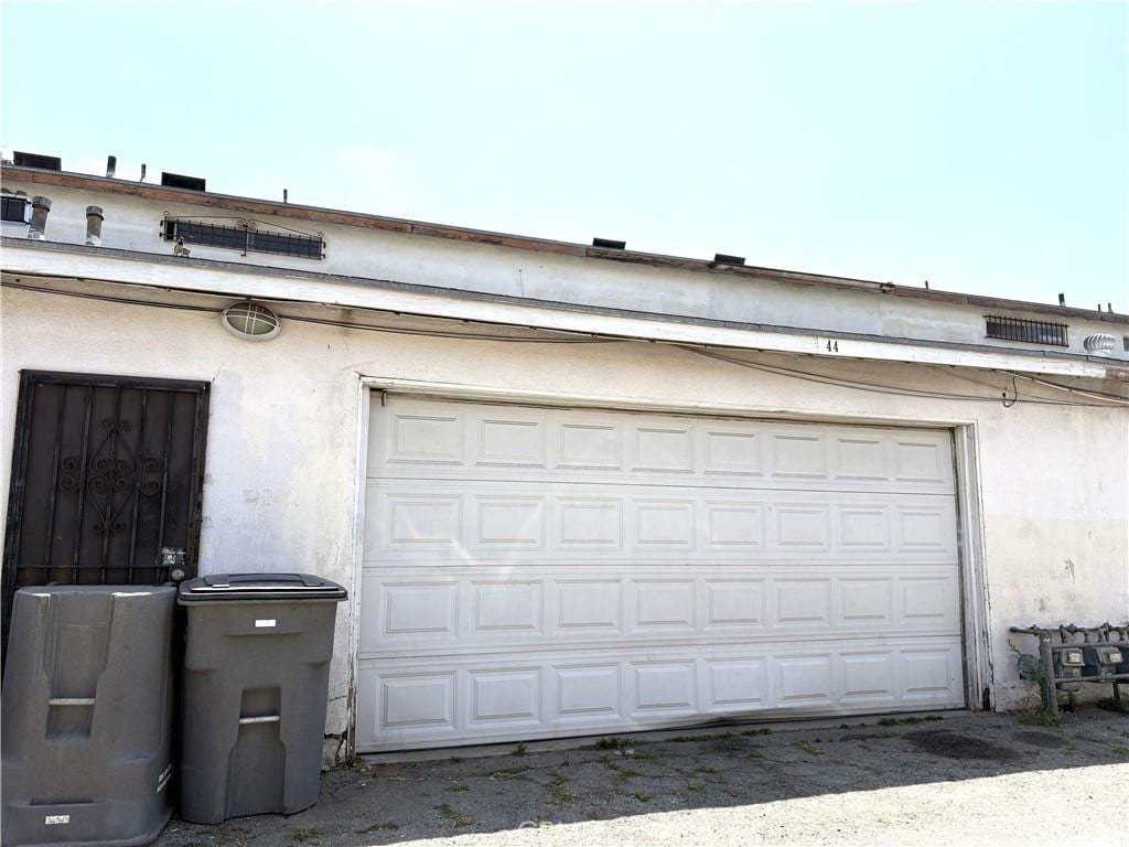 44 Camelback Ave S Unit 5, Carson, CA 90745 - view of garage