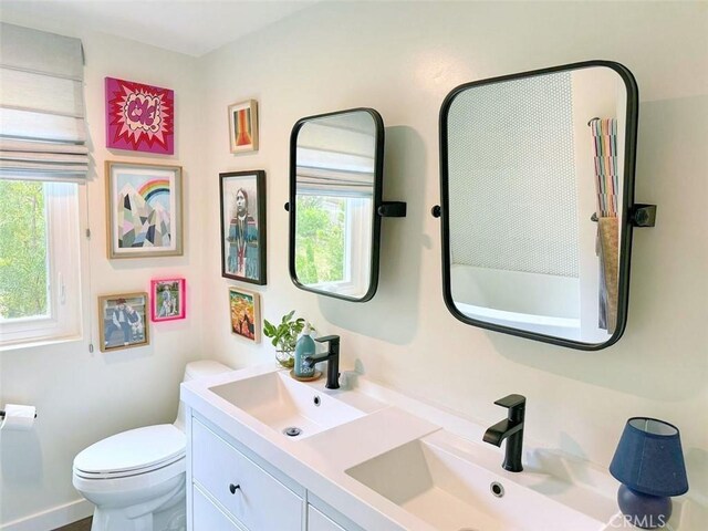 21815 Ambar Dr, Woodland Hills, CA 91364 - photo 17