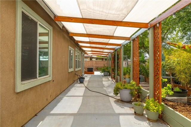 3455 Sugar Maple Ct, Hemet, CA 92545 - fenced backyard with a patio