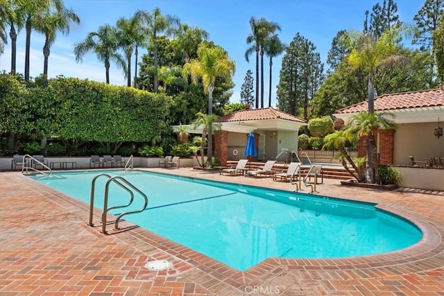 12303 Ridge Cir, Los Angeles, CA 90049 - photo 38