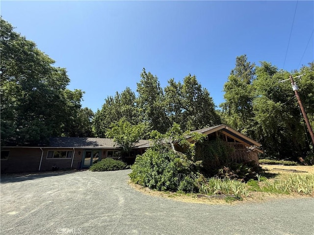 11955 Santa Lucia Rd, Atascadero, CA 93422 - view of front of property with driveway