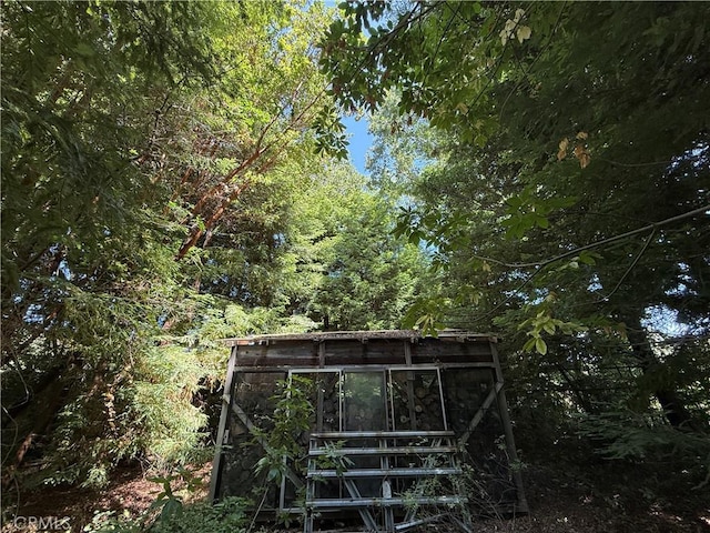 11955 Santa Lucia Rd, Atascadero, CA 93422 - view of yard featuring a view of trees