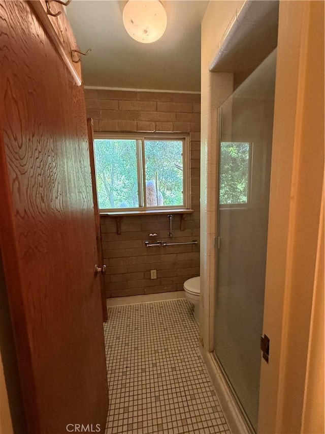 11955 Santa Lucia Rd, Atascadero, CA 93422 - full bathroom featuring toilet and a shower stall