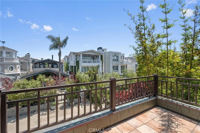401 8th St, Manhattan Beach, CA 90266 - balcony featuring a residential view