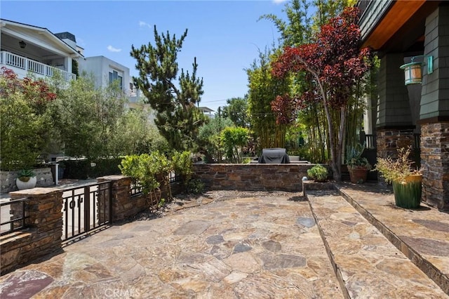 401 8th St, Manhattan Beach, CA 90266 - view of patio / terrace