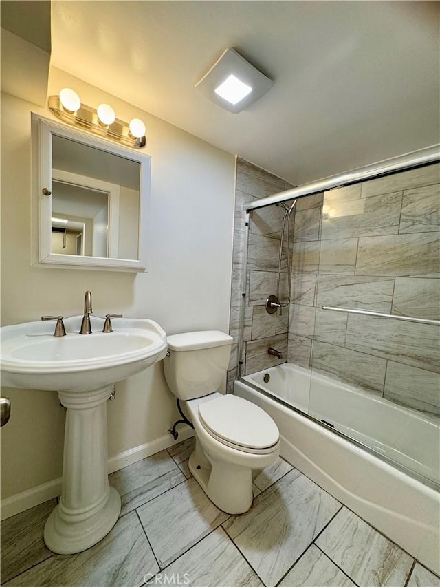 9010 Burke St Unit 22, Pico Rivera, CA 90660 - bathroom with toilet and enclosed tub / shower combo