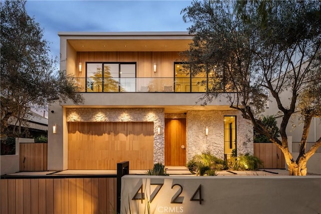 4724 Lemona Ave, Sherman Oaks, CA 91403 - contemporary house with a balcony and an attached garage