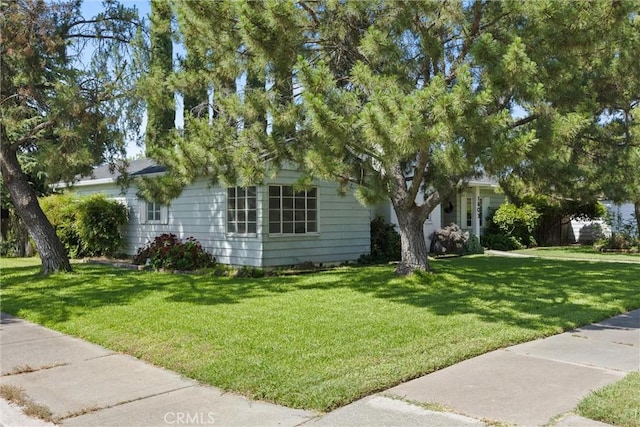 1603 Colusa St, Corning, CA 96021 - view of front of house with a front yard