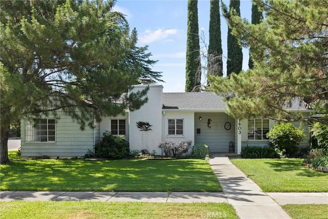 1603 Colusa St, Corning, CA 96021 - view of front facade featuring a front yard