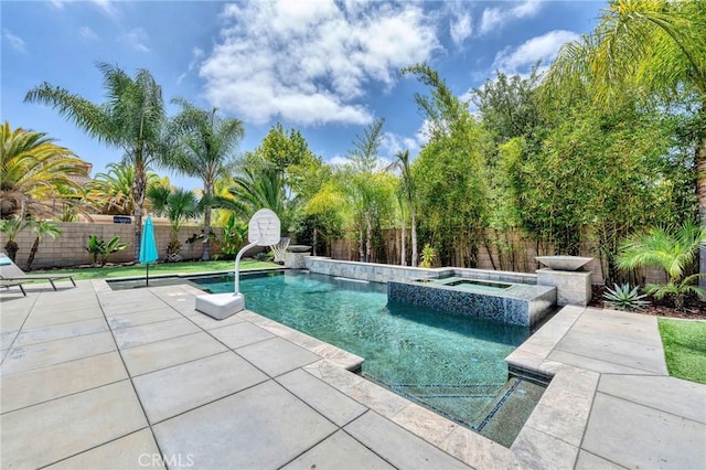 46379 Canyon Crest Ct, Temecula, CA 92592 - view of swimming pool with a fenced backyard, a patio area, and a pool with connected hot tub