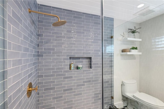 19125 Anza Ave, Torrance, CA 90503 - full bathroom featuring a tile shower and toilet