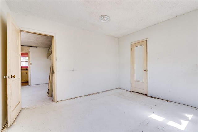 1510 E 53rd St, Long Beach, CA 90805 - empty room with a textured ceiling