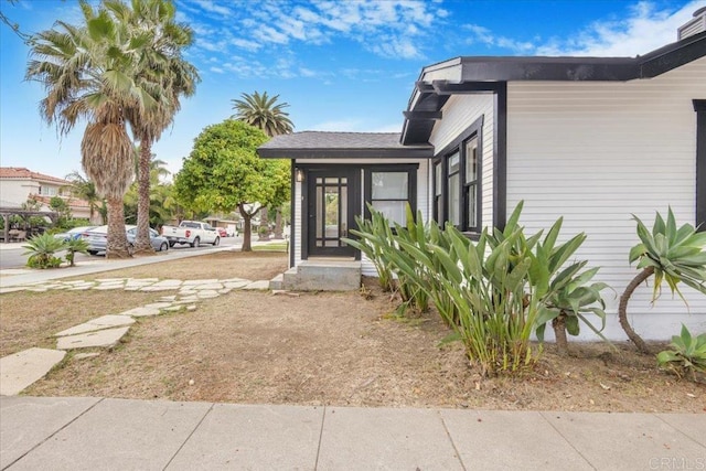 275 Euclid Ave, Long Beach, CA 90803 - view of property exterior
