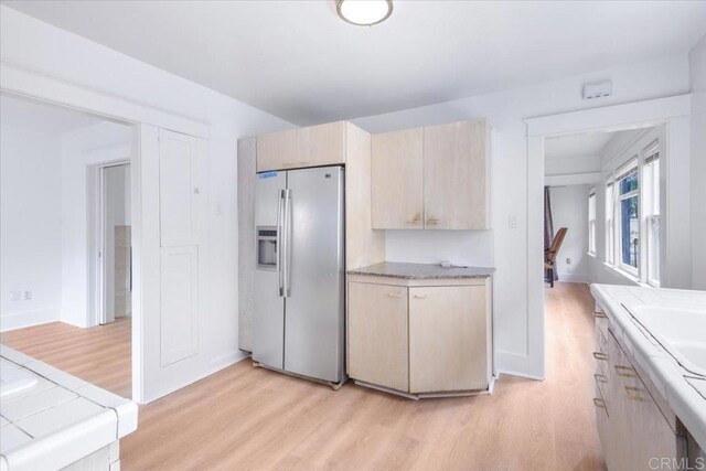 275 Euclid Ave, Long Beach, CA 90803 - kitchen with stainless steel fridge with ice dispenser and light wood-style floors