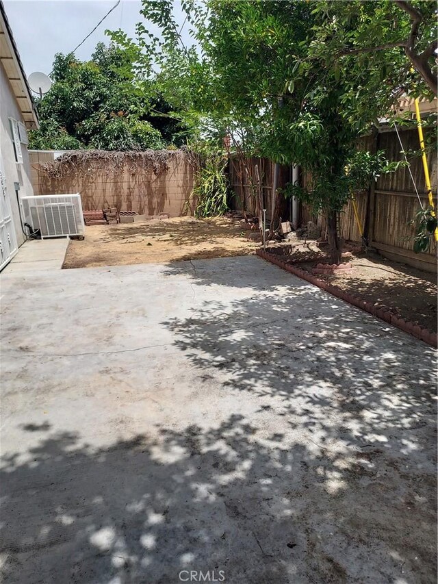 13472 Elmwood St, Garden Grove, CA 92843 - photo 21