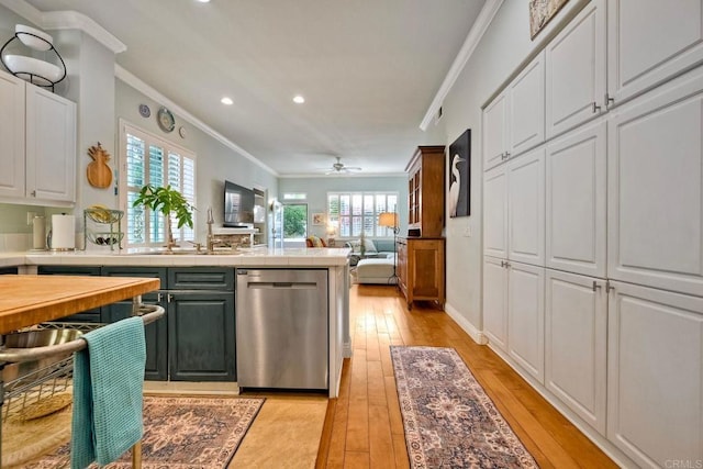 6707 Ketch Way, Carlsbad, CA 92011 - kitchen featuring dishwasher, crown molding, light wood finished floors, a peninsula, and recessed lighting