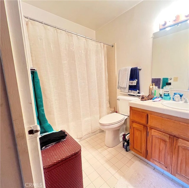 407 S Northwood Ave, Compton, CA 90220 - full bath featuring tile patterned flooring, vanity, and a shower with curtain