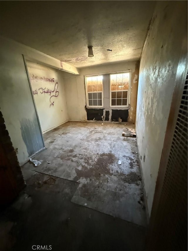 2915 Lanning Ave, Redding, CA 96001 - view of unfurnished room