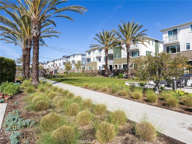 1673 Lexington Ln, San Pedro, CA 90732 - view of home's community featuring a residential view and a lawn