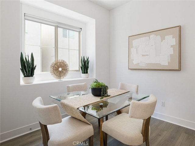 1673 Lexington Ln, San Pedro, CA 90732 - dining room featuring wood finished floors