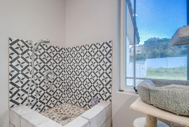 2184 Pacific Crest Dr, Alpine, CA 91901 - bathroom with a tile shower