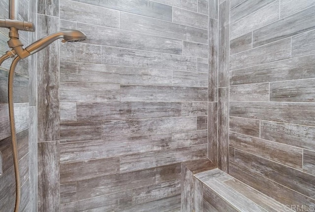 2184 Pacific Crest Dr, Alpine, CA 91901 - bathroom featuring a tile shower