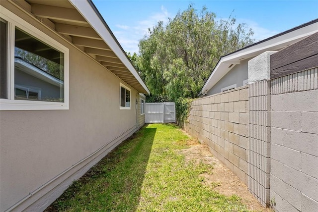 2323 Colgate Dr, Costa Mesa, CA 92626 - view of yard